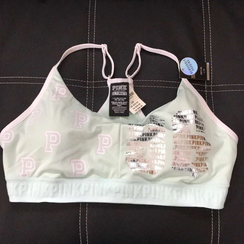 Lightly lined sports bra